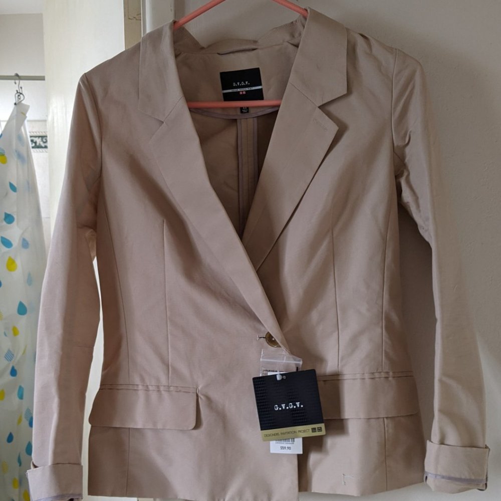 Beige Uniqlo Blazer